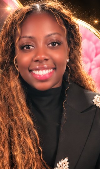 Esmonni Fisher, founder of She Rises